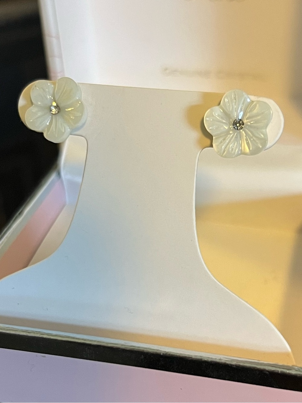 Delicate Floral Resin Stud Earrings - White